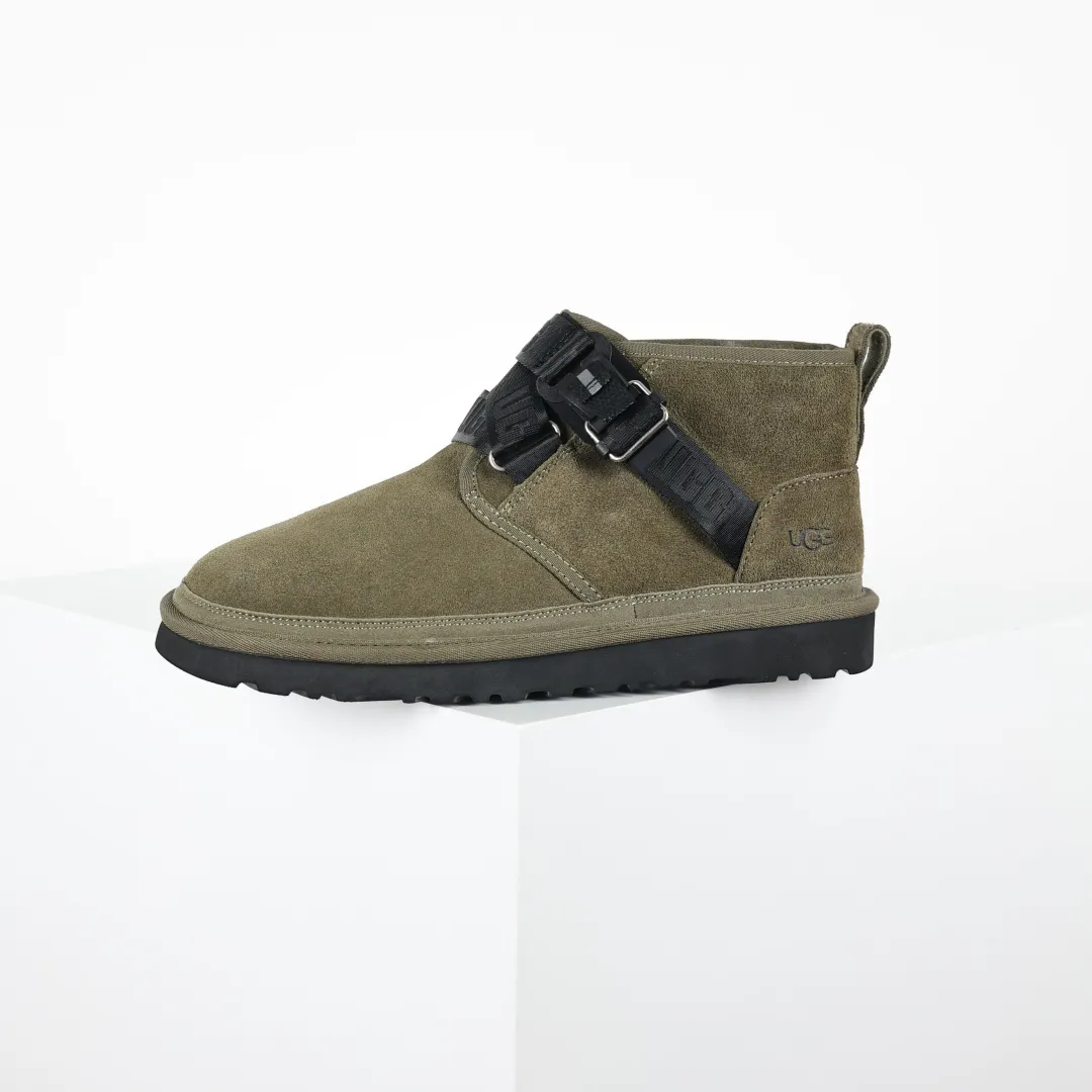 Copywriting price 💰660 Core recommendation Good price Platform foreign trade exclusive UGG Neumel Snapback men's snow boots 1118570 Foreign trade platform Z-exclusive high-end retail quality Produced by ten-year-old brand shoemaking foundry production line Pay attention to every detail Longfeng A-grade genuine sheep fur integrated Made in full compliance with the ZP process Size: 39 40 41 42 43 44